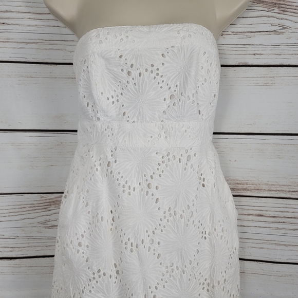 New York & Company | Strapless Eyelet Lace Dress - Picture 4 of 9
